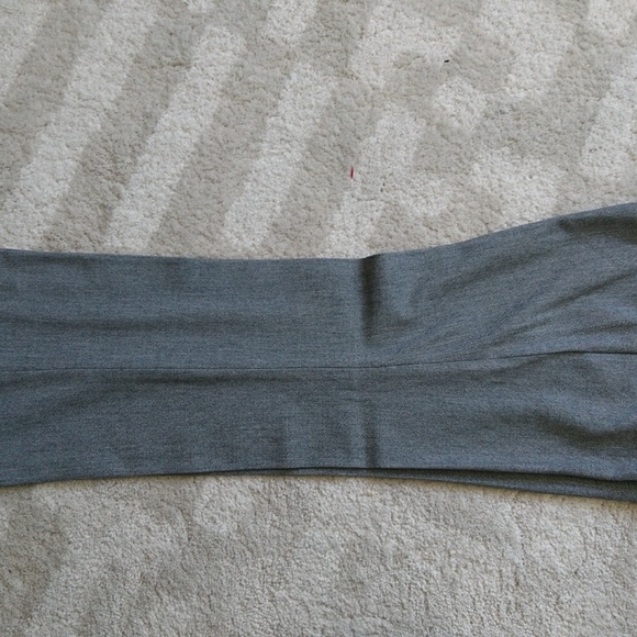 Gray textured Express Editor flare pants 6R - Picture 3 of 4